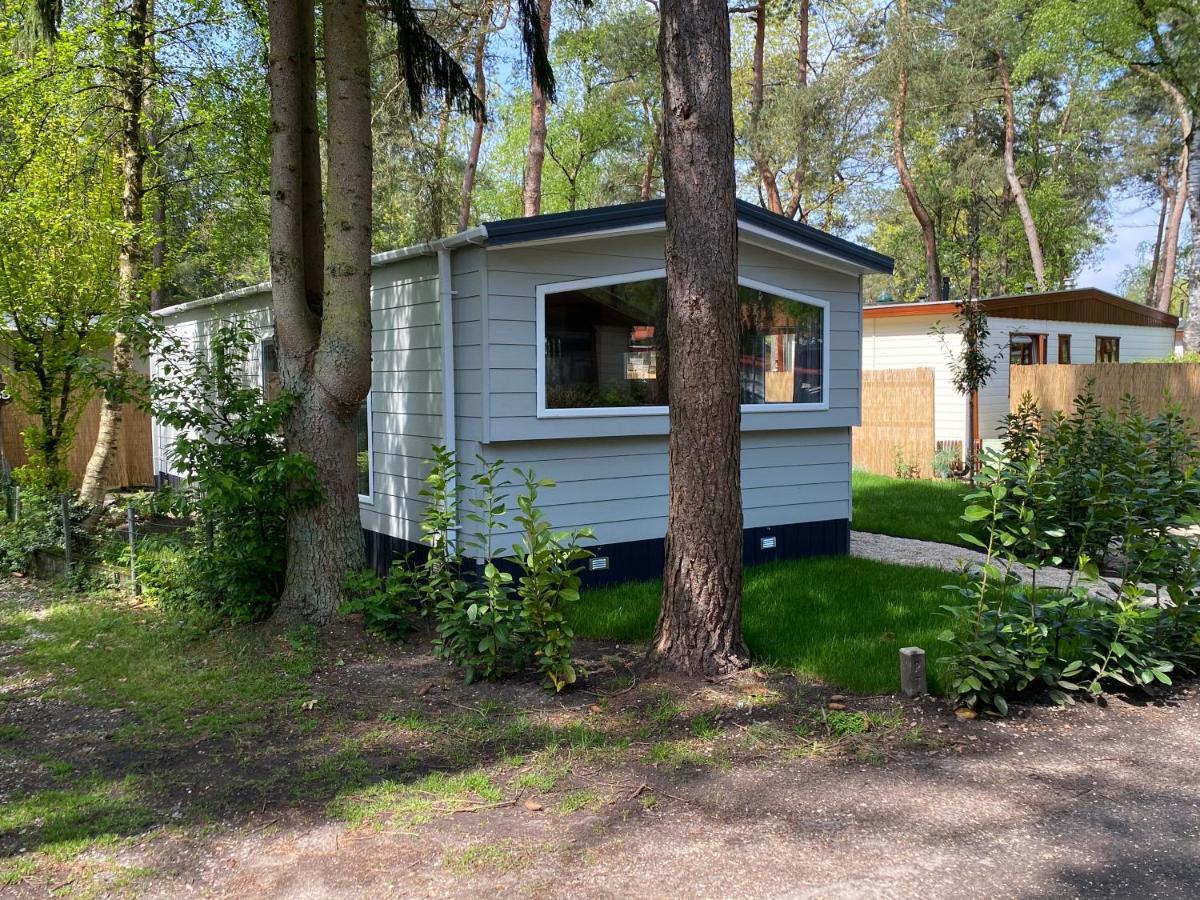 Chalet In De Veluwse Bossen Hoenderloo Exterior photo